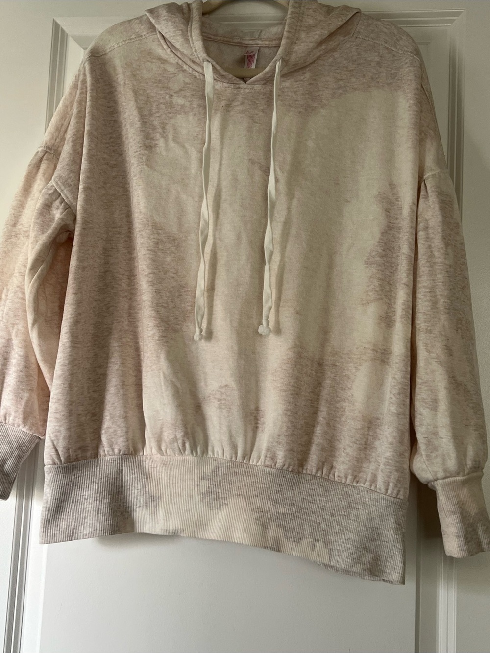 Xhilaration Cream & Blush Tie-Dye Pullover Hoodie with Balloon Sleeves